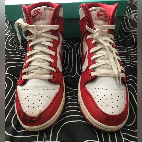 Nike Sb dunk high future court red dream team red 
Size 9.5 - Picture 5 of 14